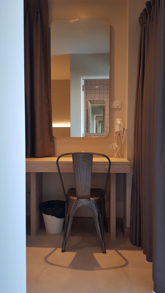 Фото The Phoenix Hotel Bangkok