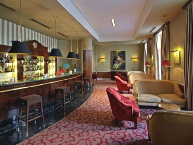 Фото Hotel Valladolid Recoletos