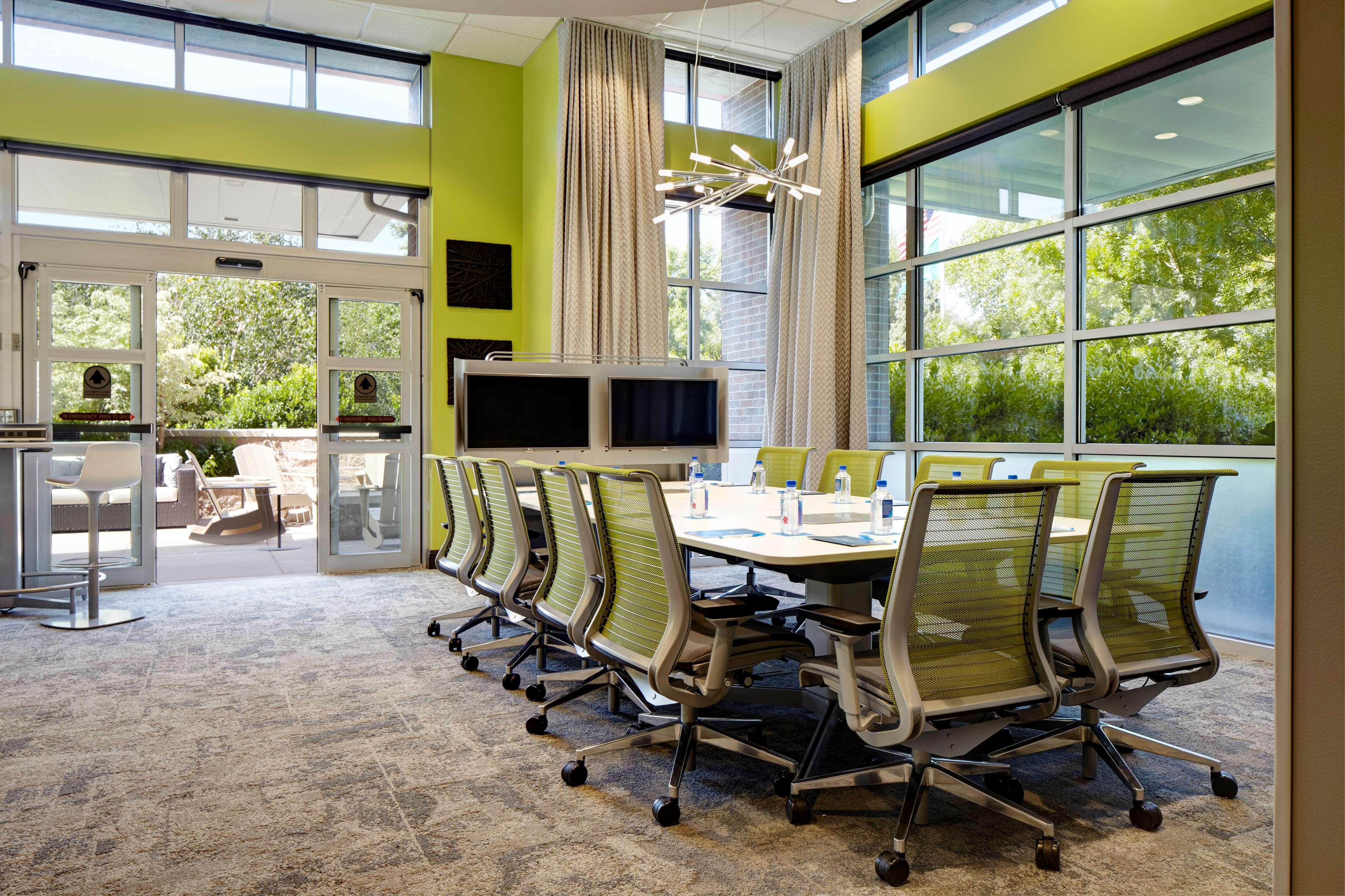 Фото Hyatt House Seattle/Redmond