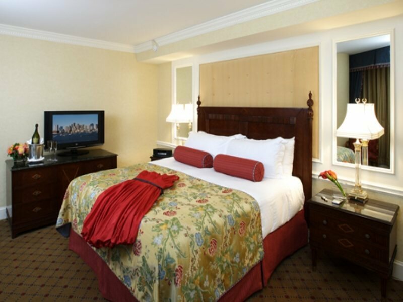 Фото Boston Harbor Hotel