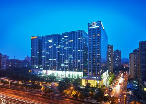 Гостиница DoubleTree by Hilton Beijing в Пекине