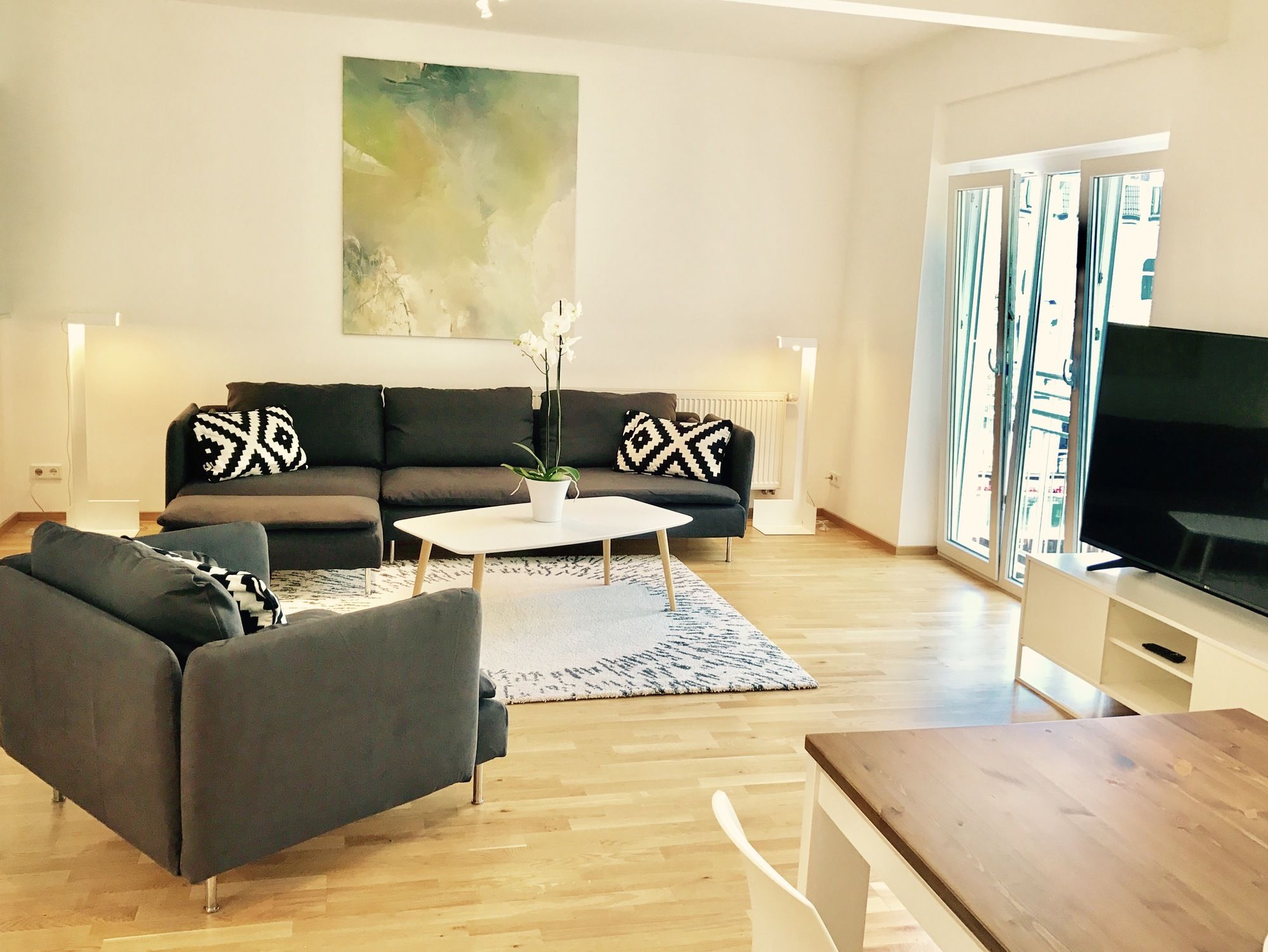 Фото Aparthouse Graf-Adolf