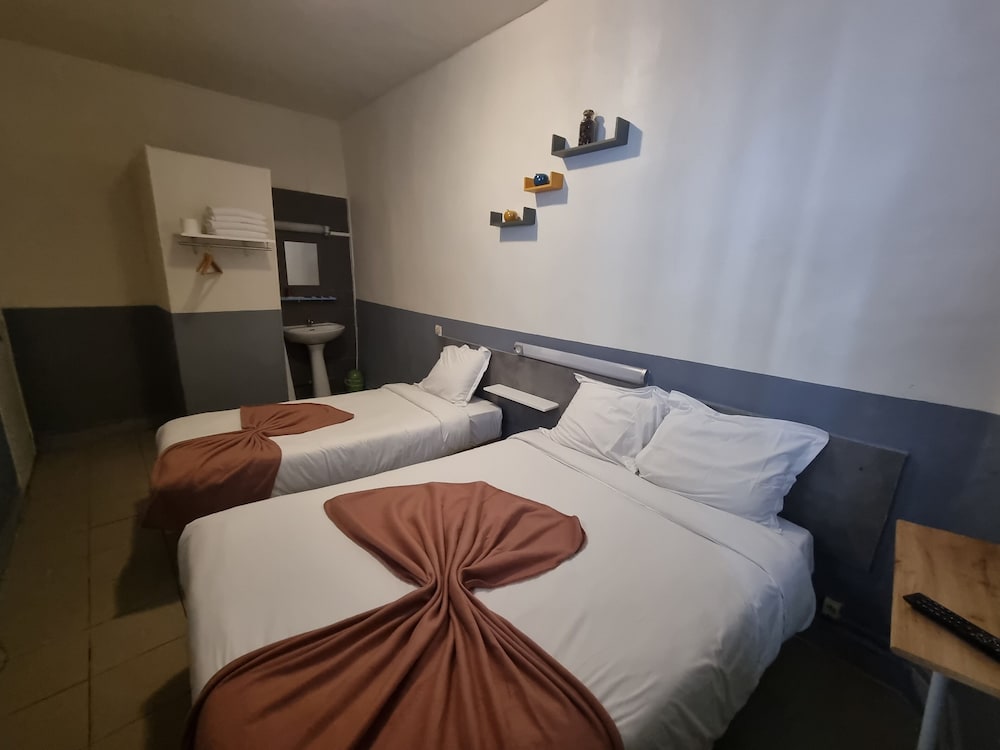 Фото отеля 2