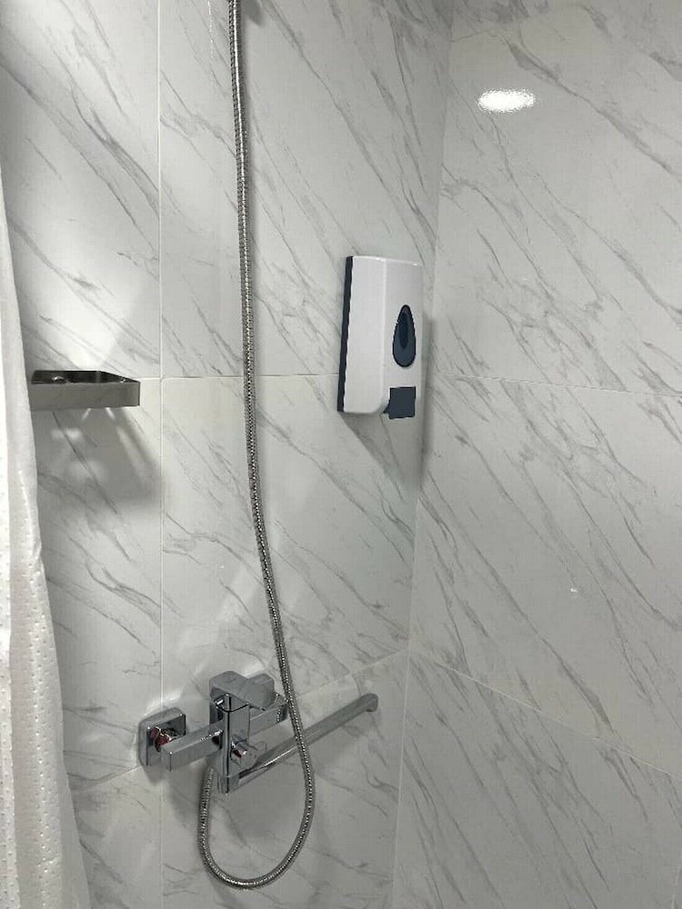 Фото Family Guest House & Hostel