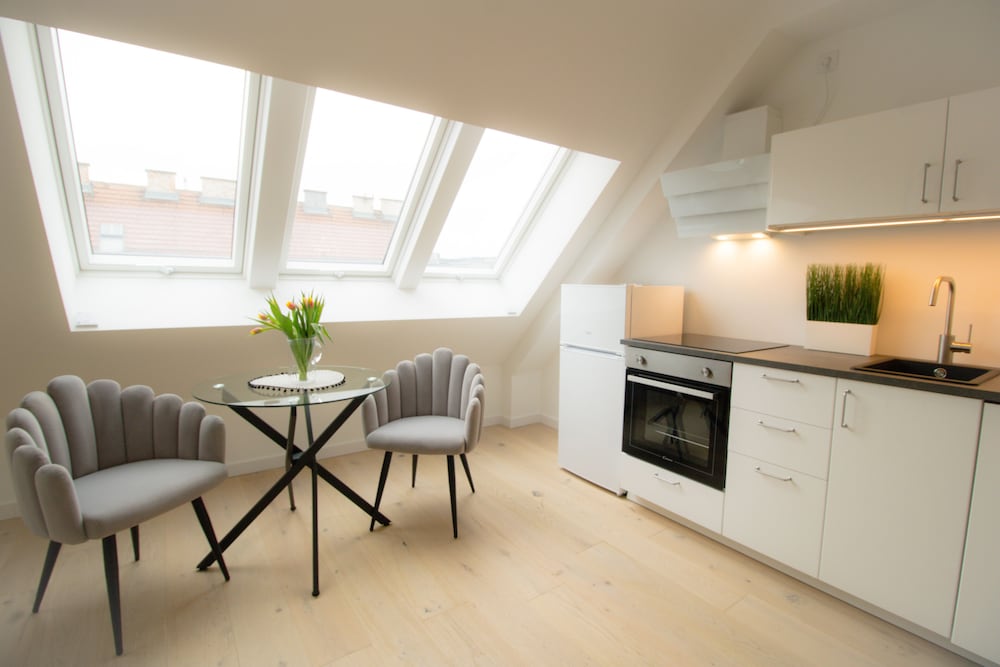 Фото Stylish & Modern Apartment