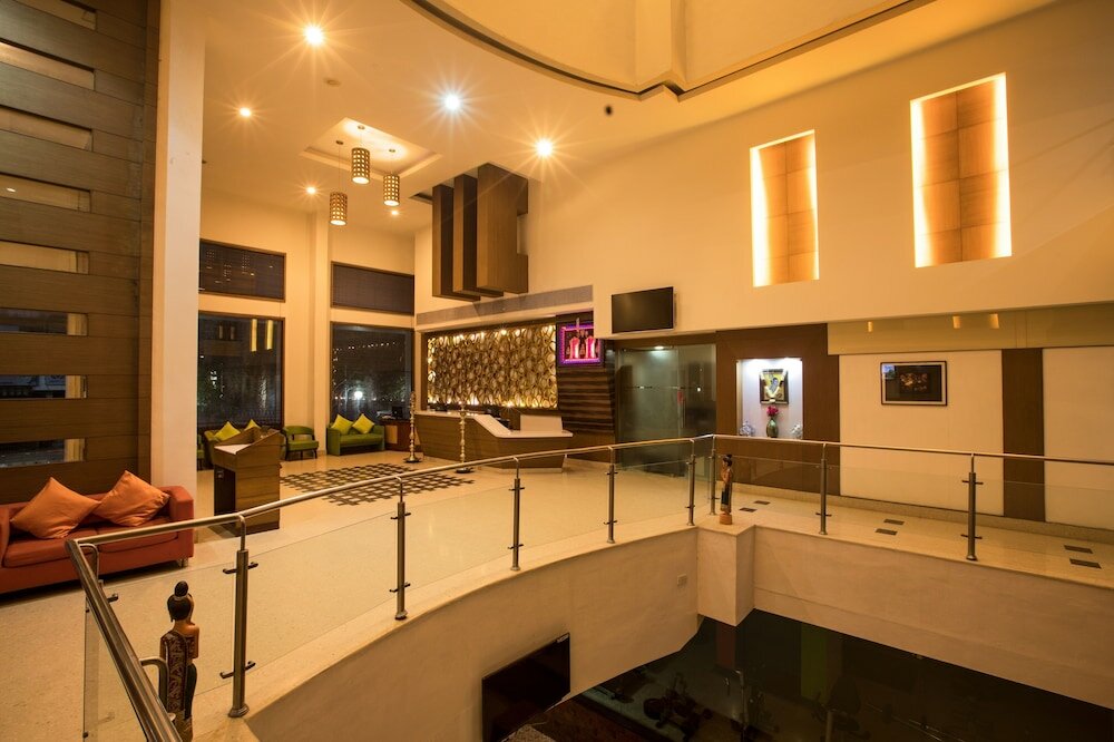 Фото отеля 2