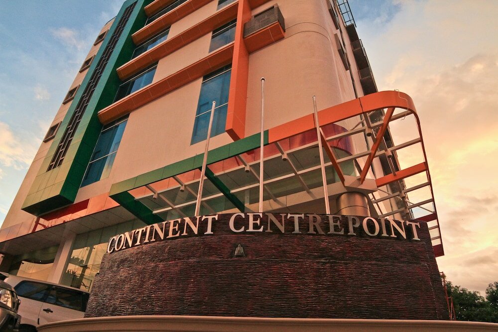 Фото Continent Centrepoint Hotel Makassar