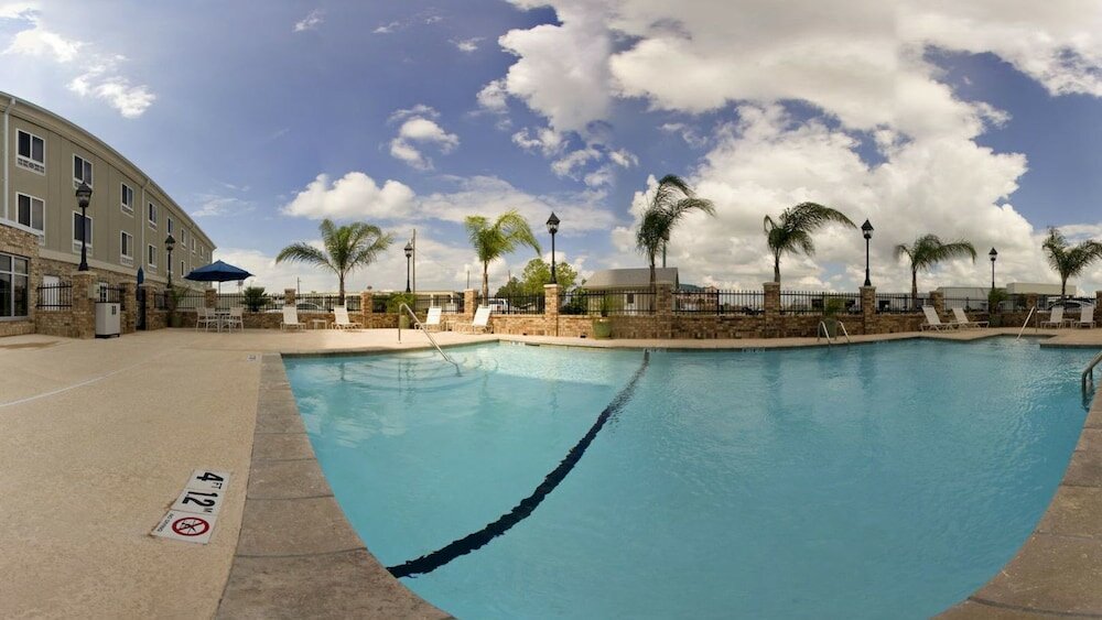 Фото Holiday Inn Express & Suites New Iberia - Avery Island, an Ihg Hotel