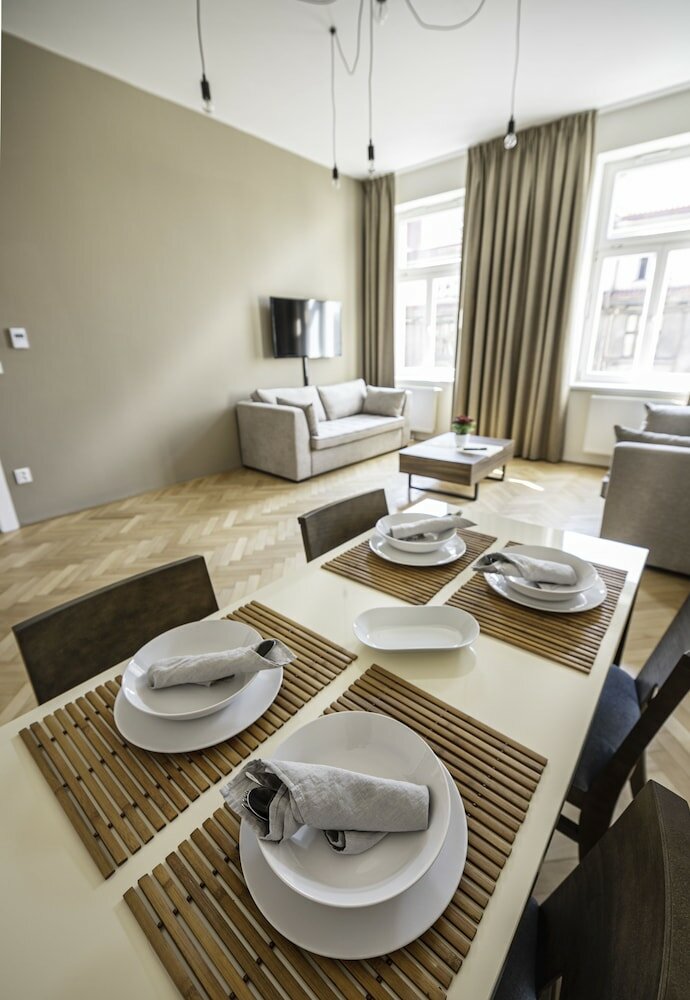 Фото Letna Garden Suites