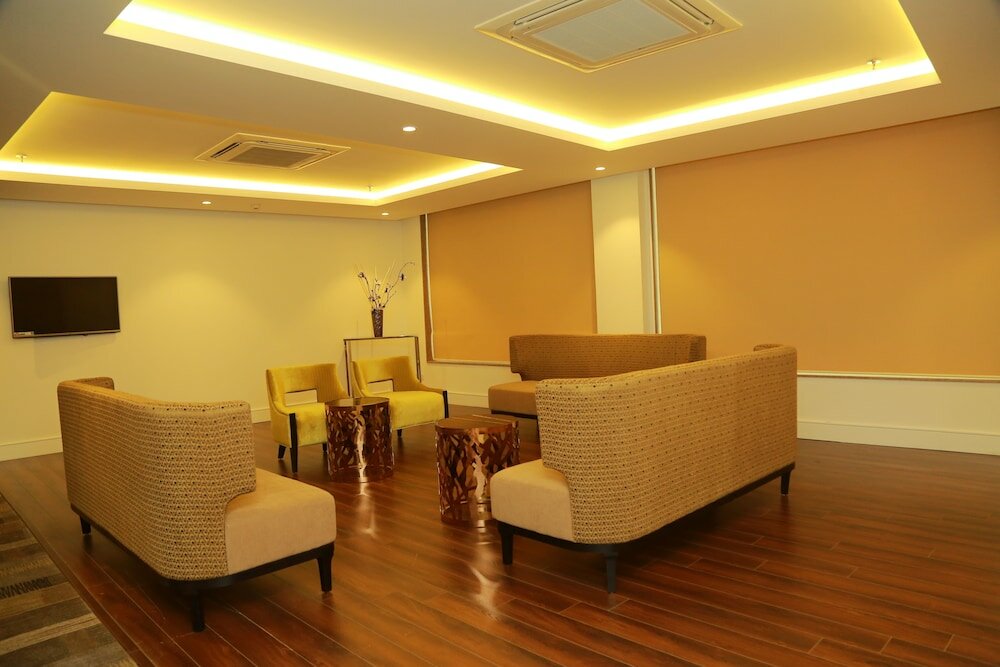 Фото Amanora The Fern Hotels & Club