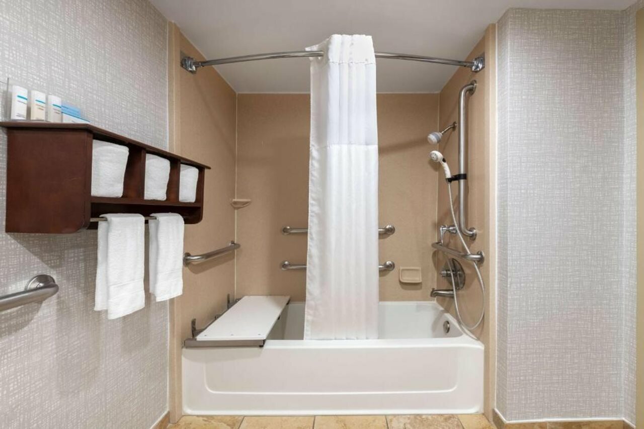 Фото Hampton Inn Denver-International Airport