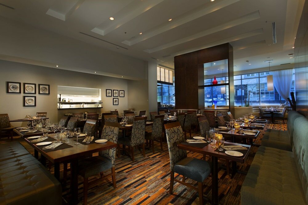 Фото Courtyard by Marriott Montreal Downtown