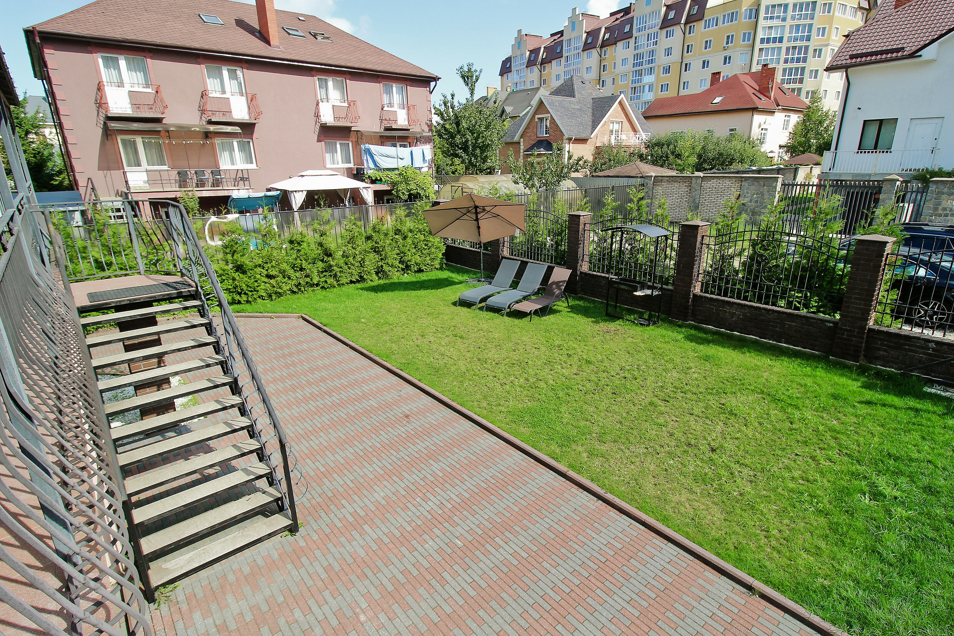 Фото Грин Вилль