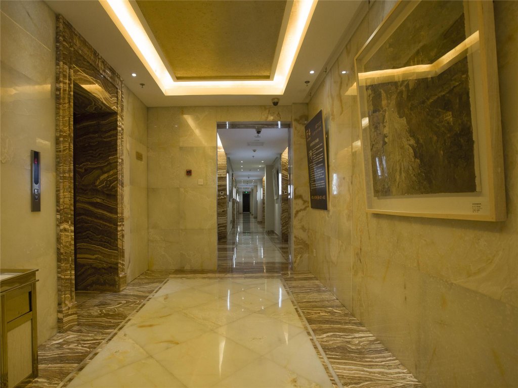 Фото Ac Embassy Hotel