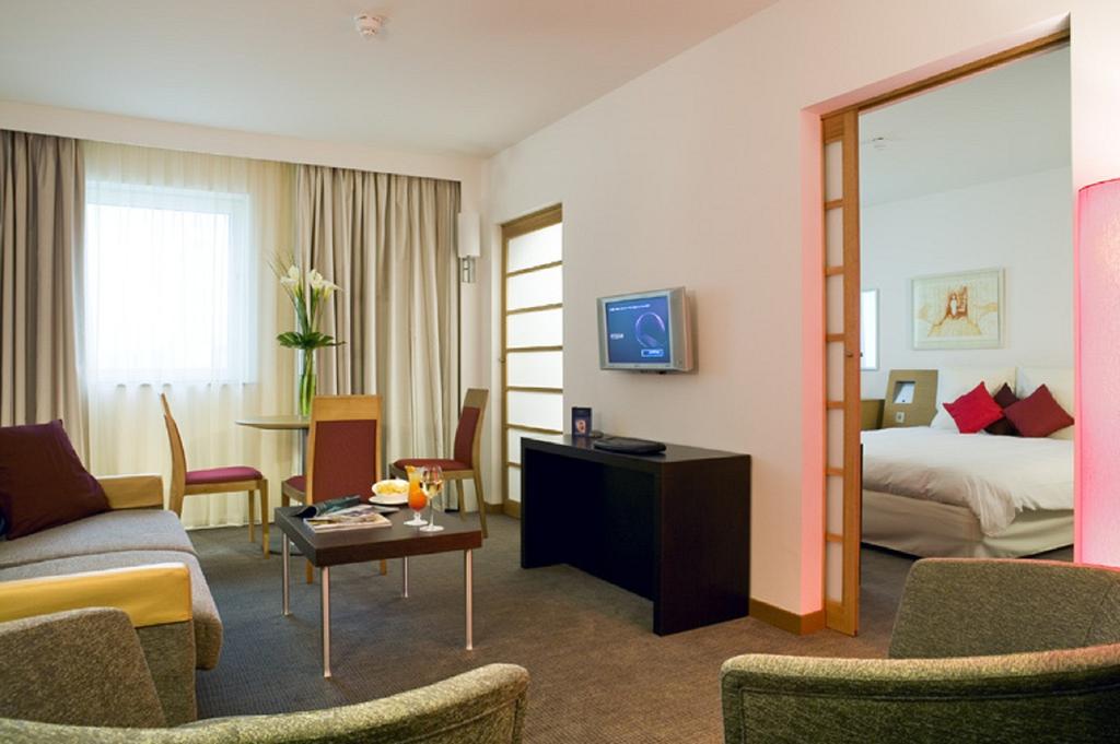 Фото Novotel London Greenwich