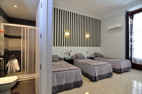 Фото Hostal Castilla II Puerta del Sol