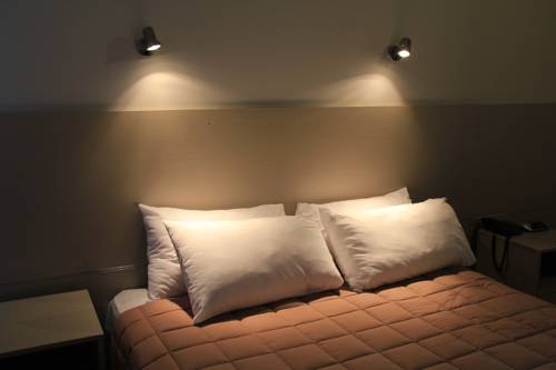 Фото Auckland Airport Kiwi Hotel