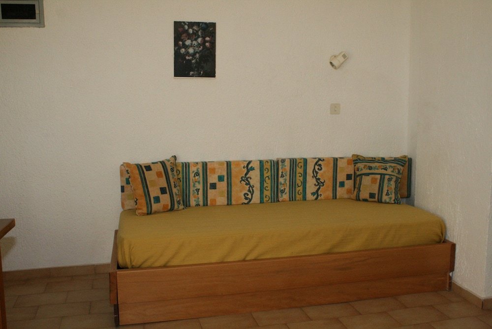 Фото Blue Bay Apartments