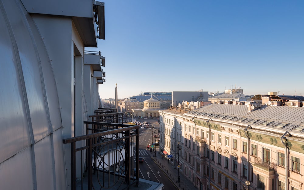 Фото Cosmos St. Petersburg Nevsky Hotel