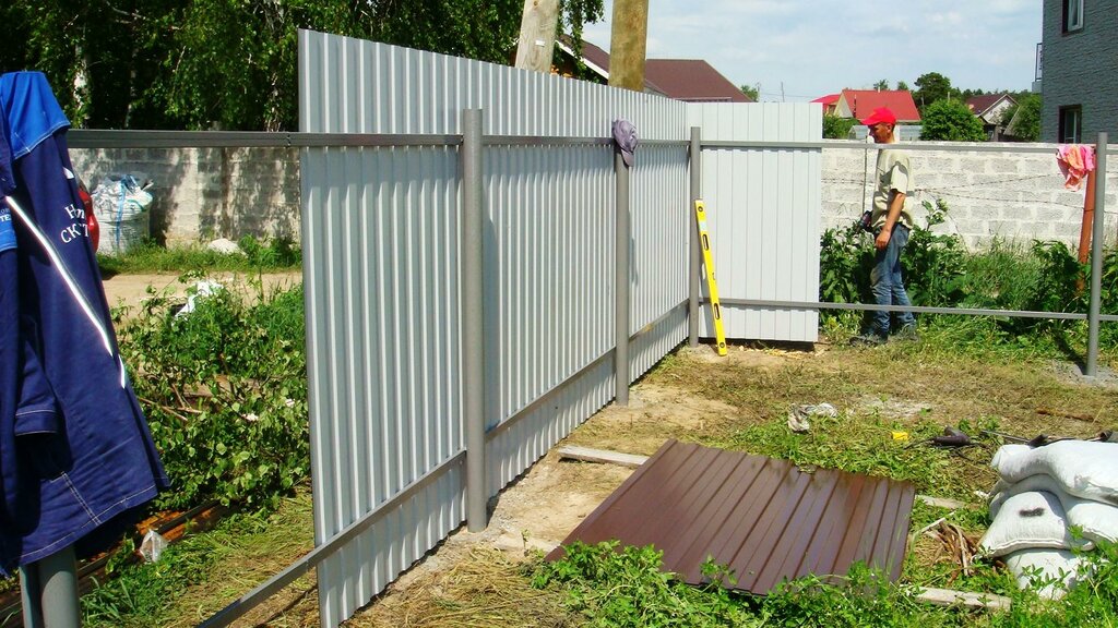 Дача из профлиста своими руками Panorama: Zabor Grad Volzhsky, fences and barriers, Volzhsky, ulitsa imeni Gener