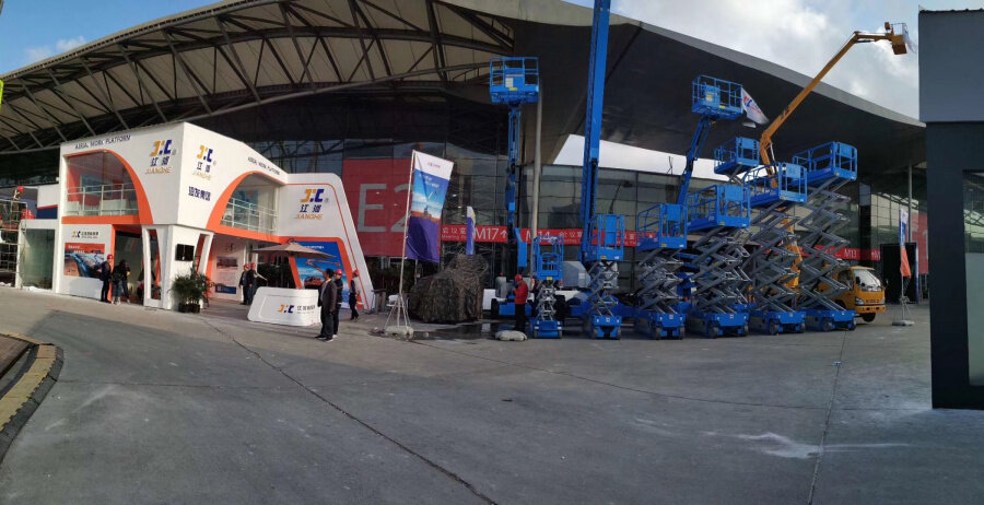 Lifting equipment Jhc, Naberezhnye Chelny, photo