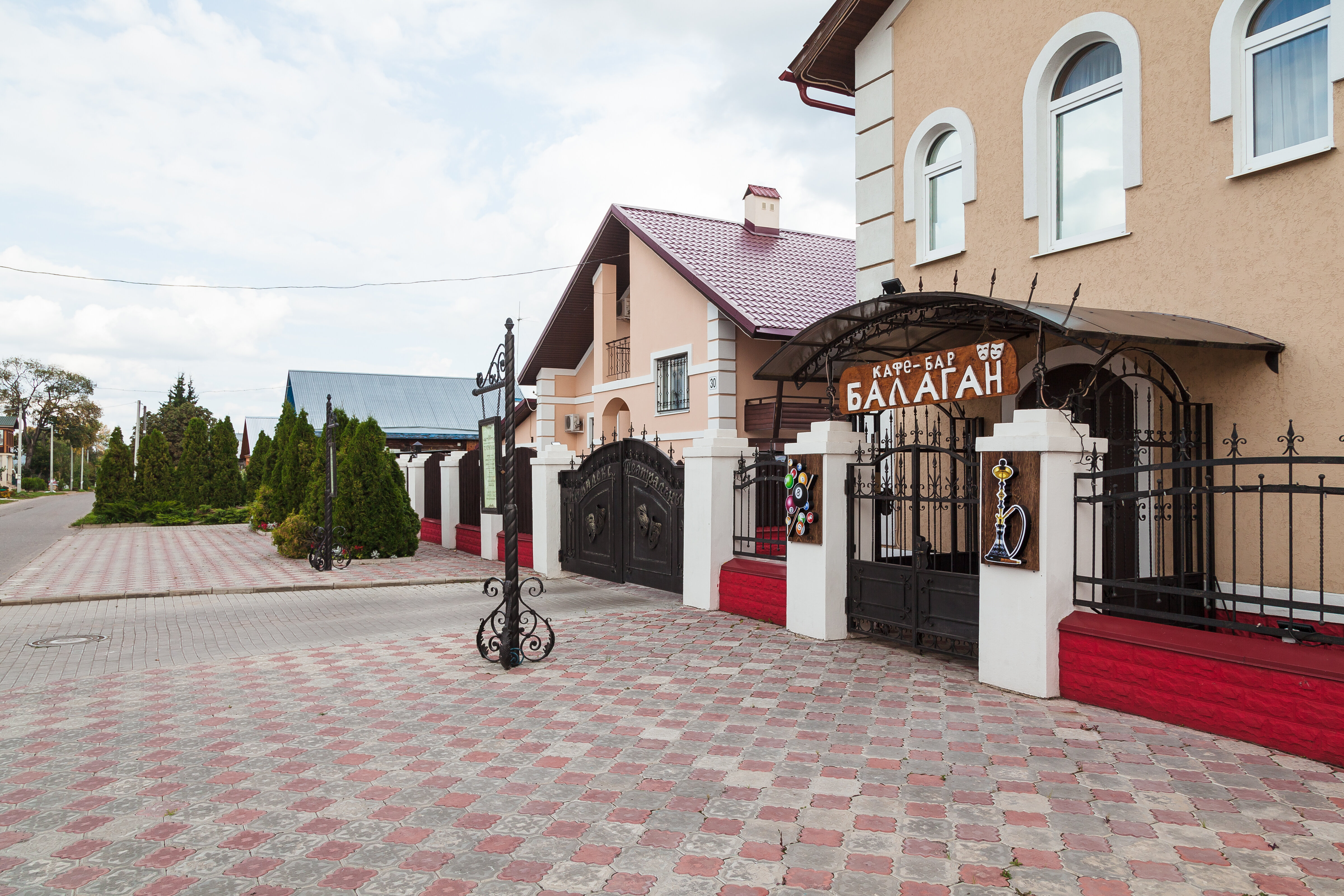 Фото отеля 2