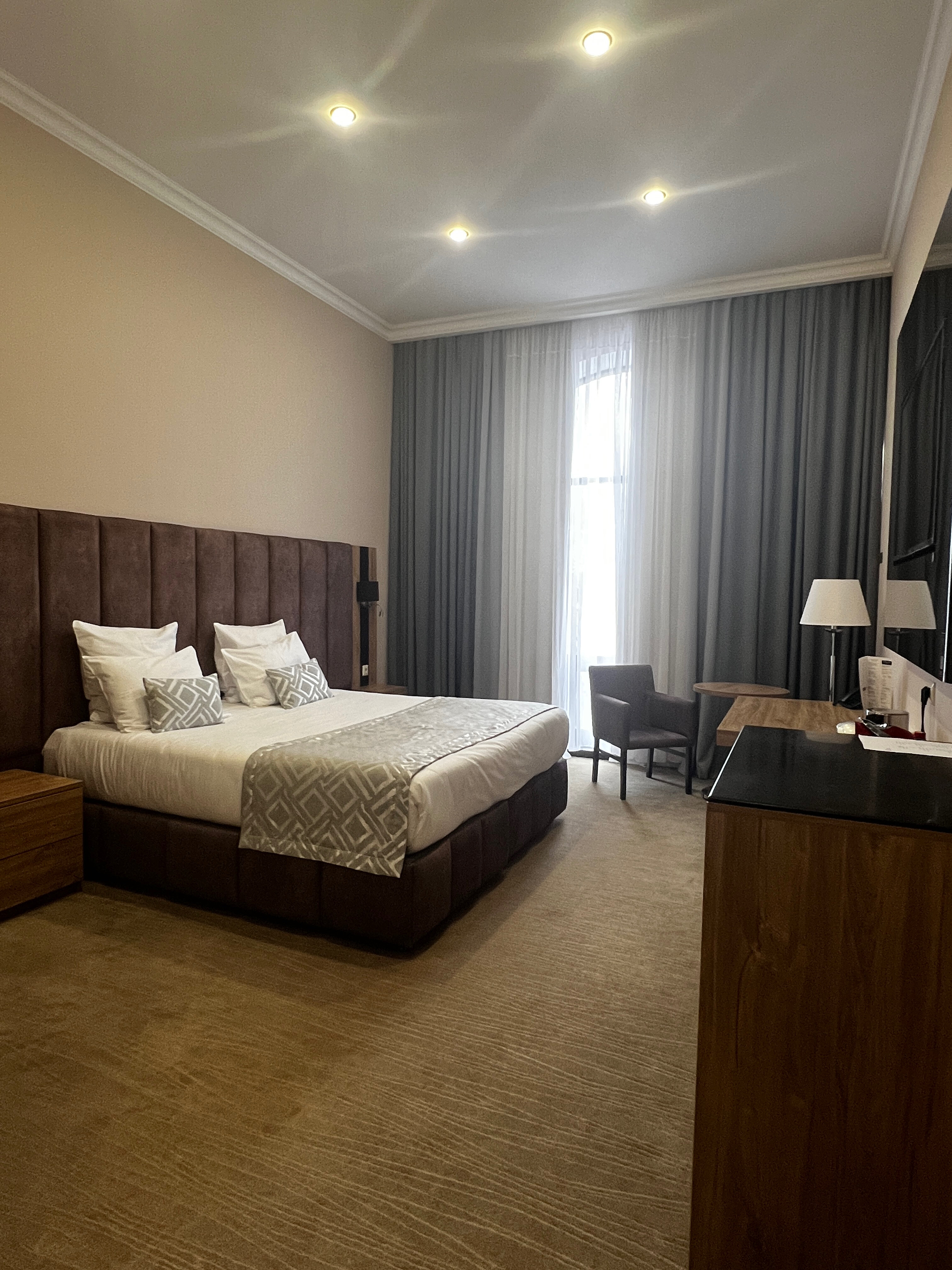 Фото Central City