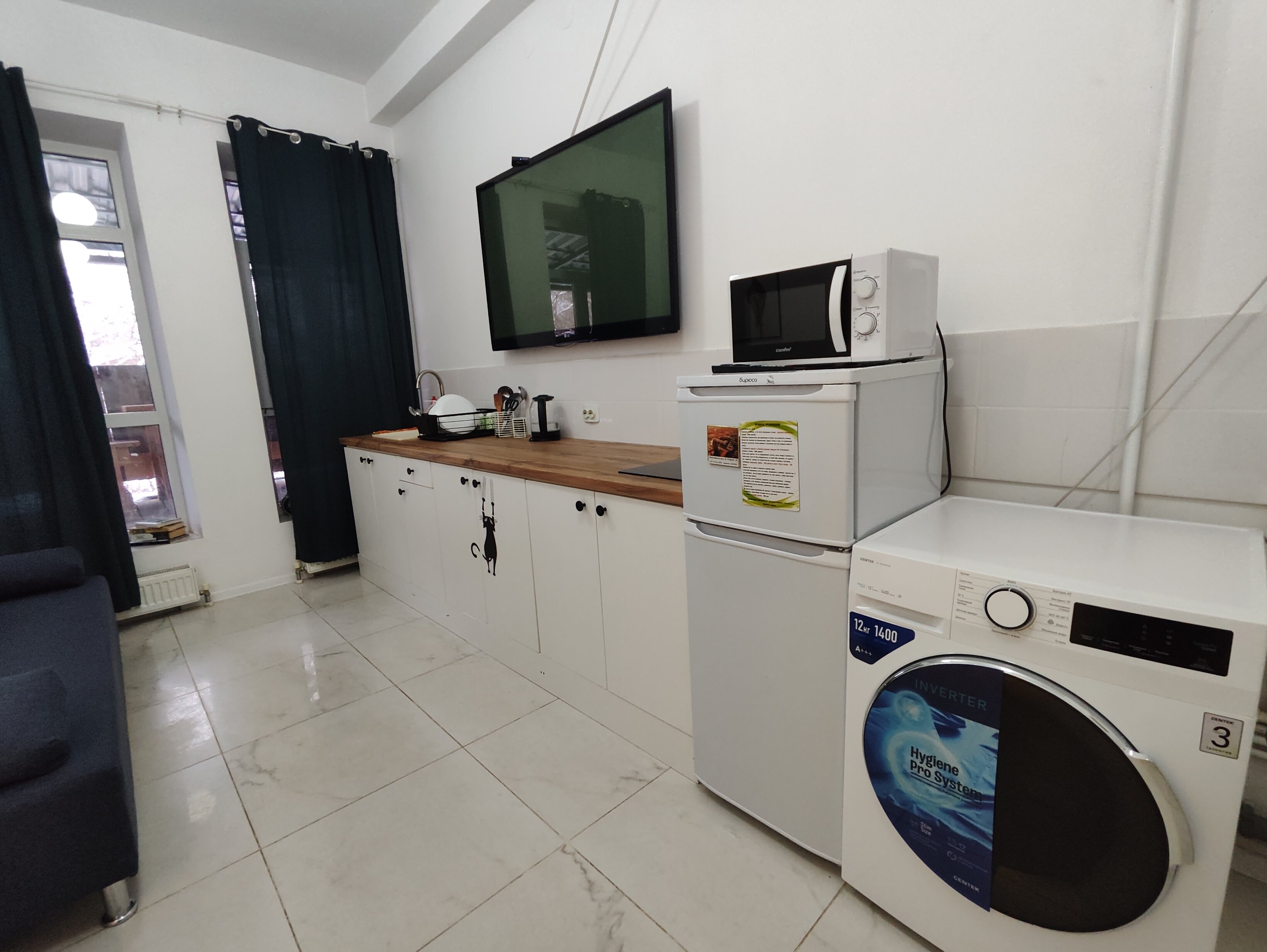 Фото Белоснежный дом в историческом центре