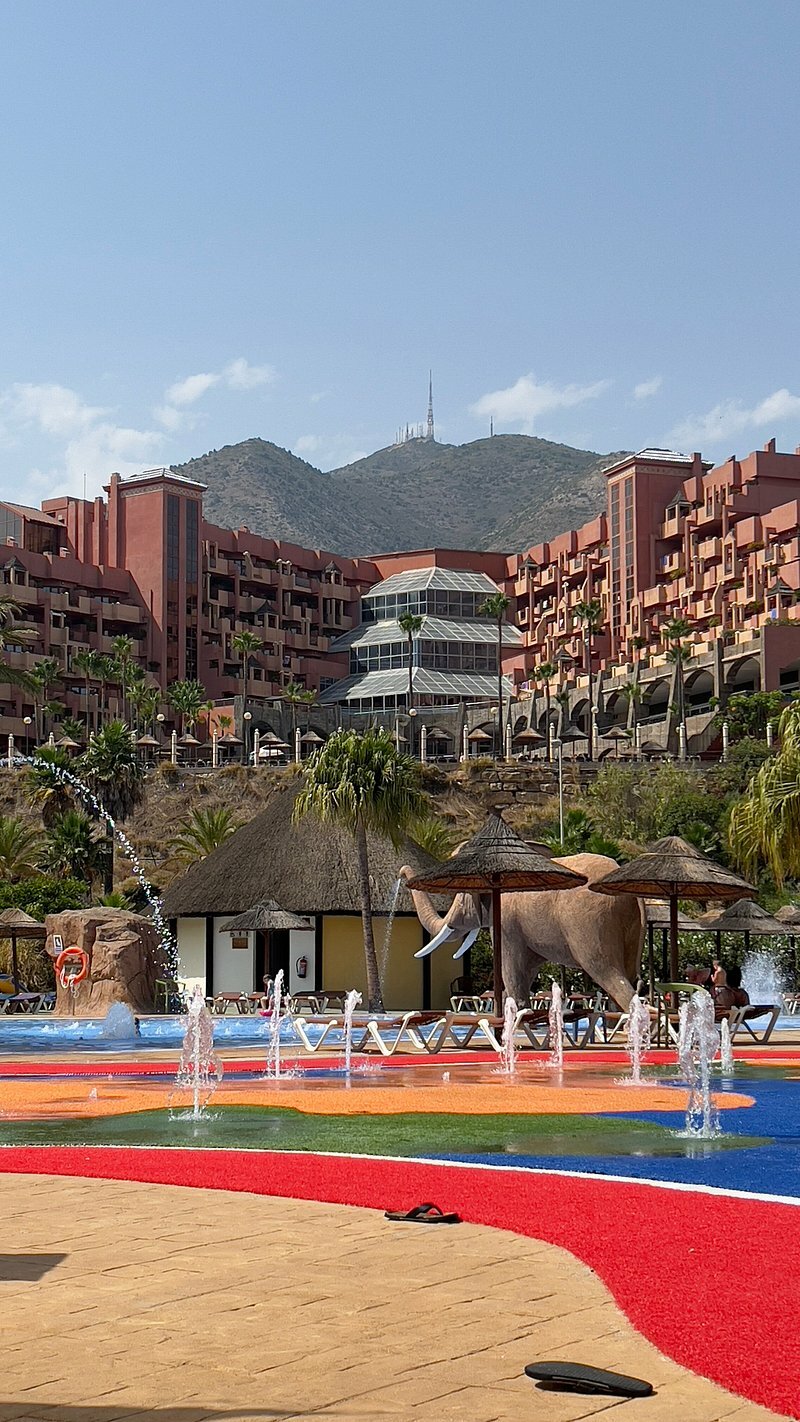 Фото Holiday World Polynesia Hotel