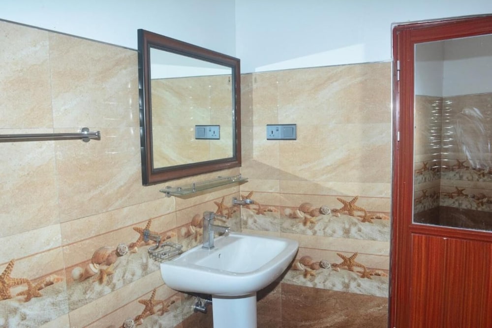 Фото Cloudy Hill Cottage