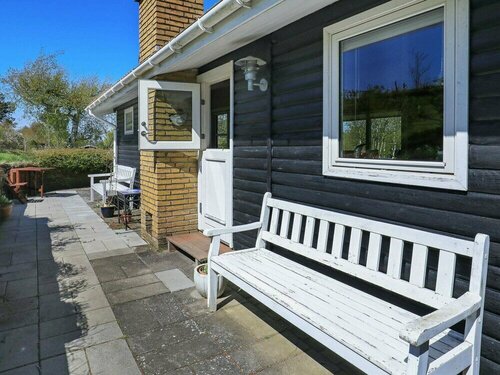 Гостиница Serene Holiday Home in Zealand near Sea