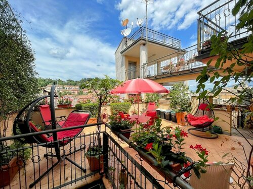 Апартаменты Central Location in Spoleto Large Terrace - 10 Mins Walk to Train Station