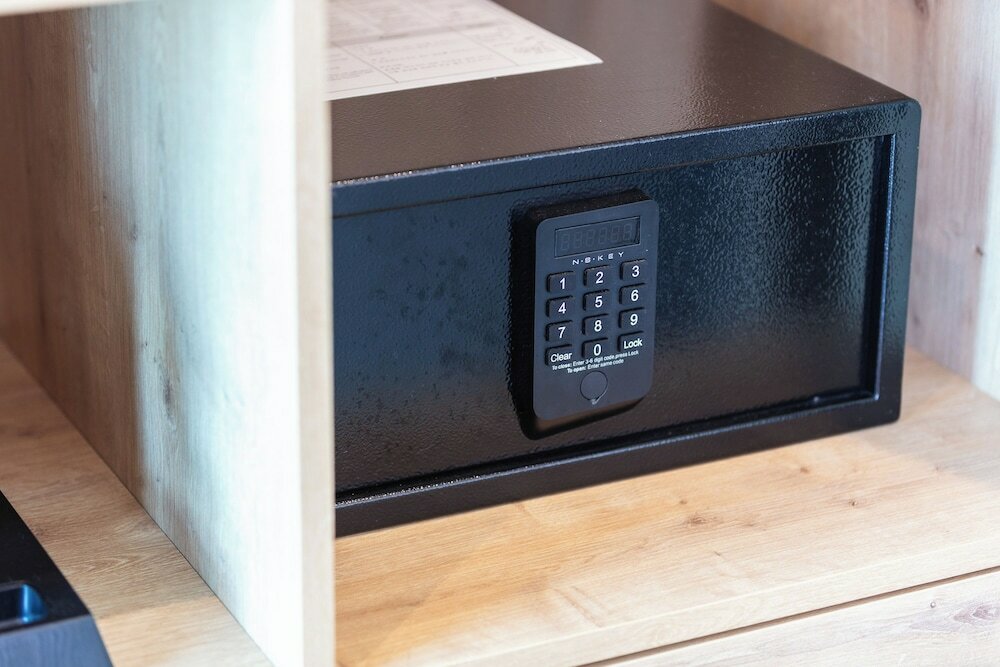 Фото Skipper Beachfront Suites