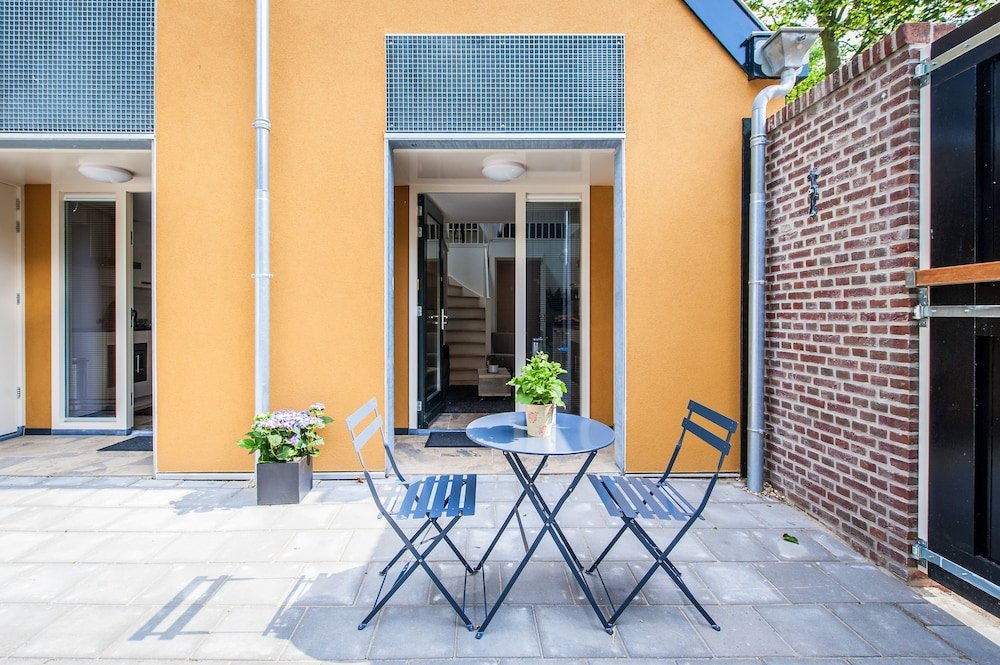 Фото Allure Garden Apartments