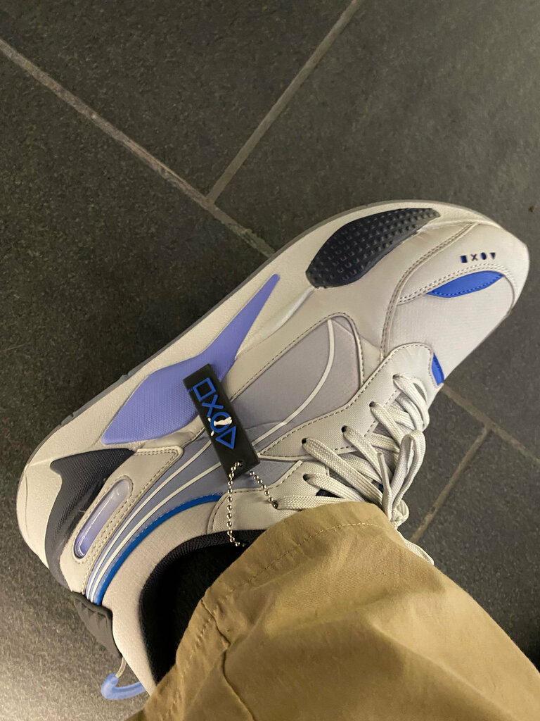 Sports store Drop Kick, Dubai, photo