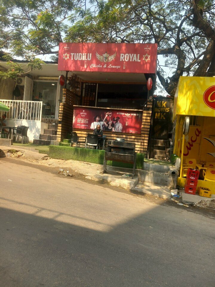 Cafe Tudilu Royal Chica & Lounge, Loanda, photo