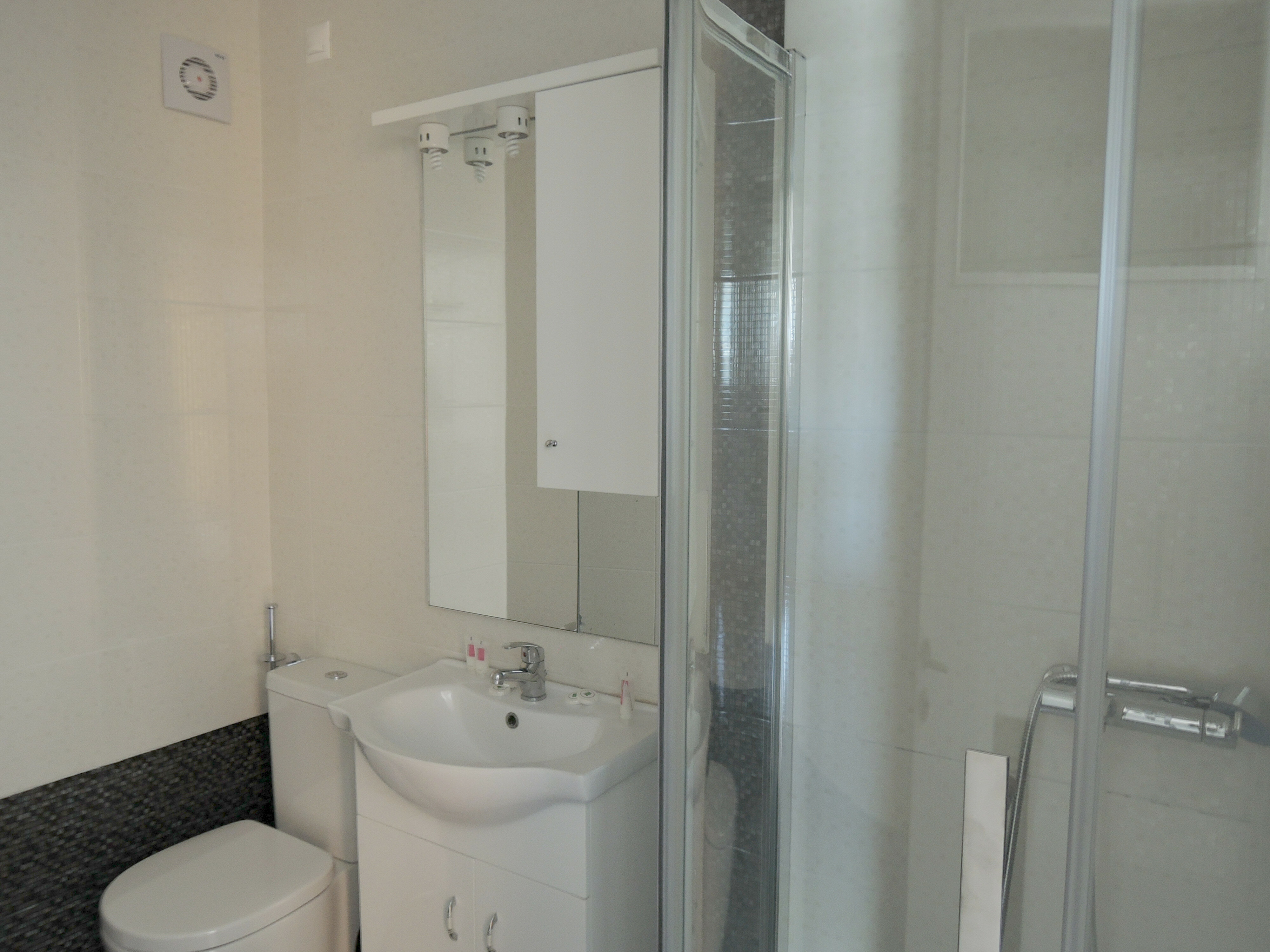 Фото Fantasia Hotel Apartments