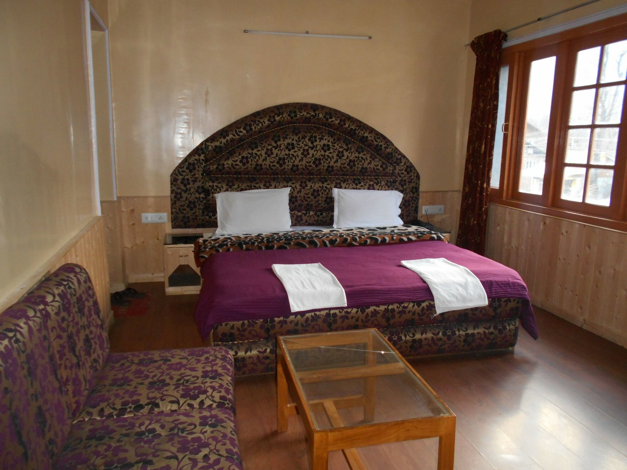 Фото Hotel Abshar