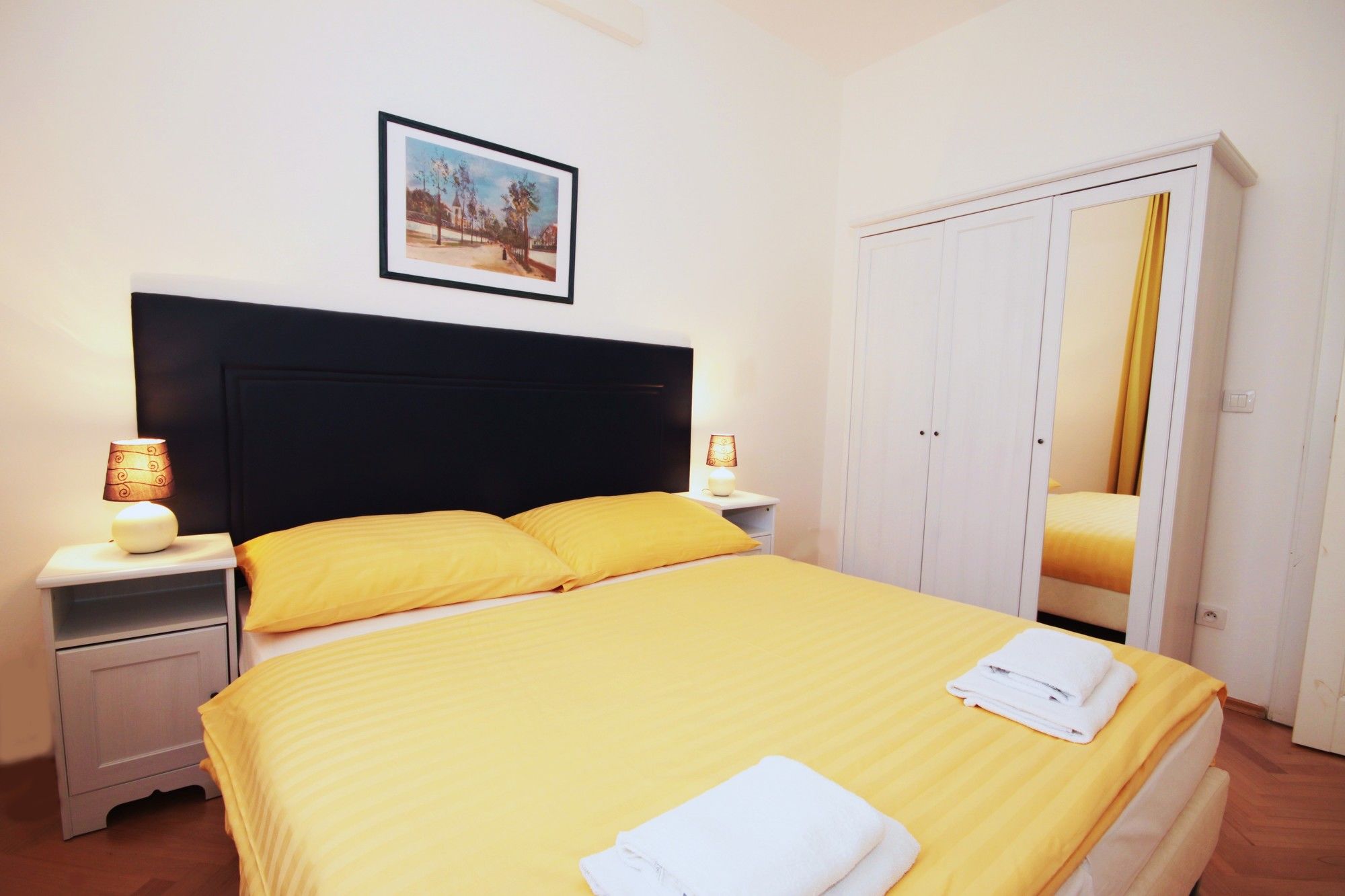 Фото V lesicku residence