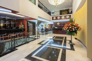 Гостиница Hotel Embassy Park