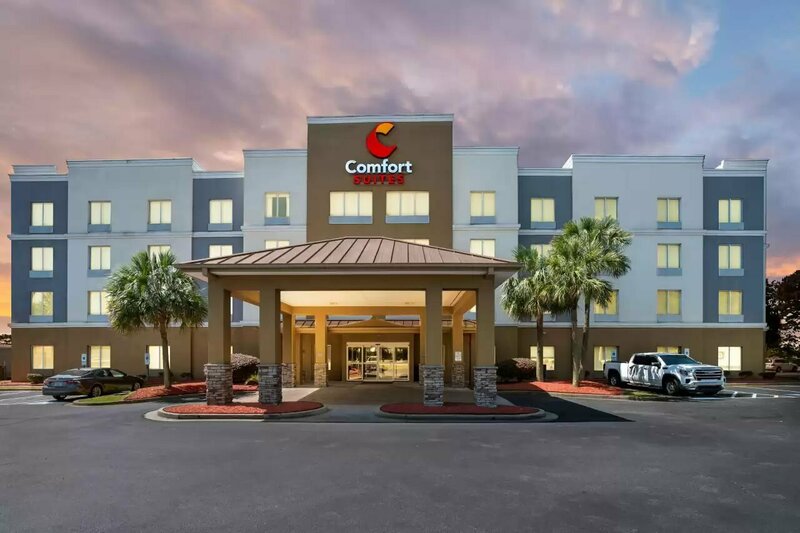 Гостиница Comfort Suites Columbia at Harbison