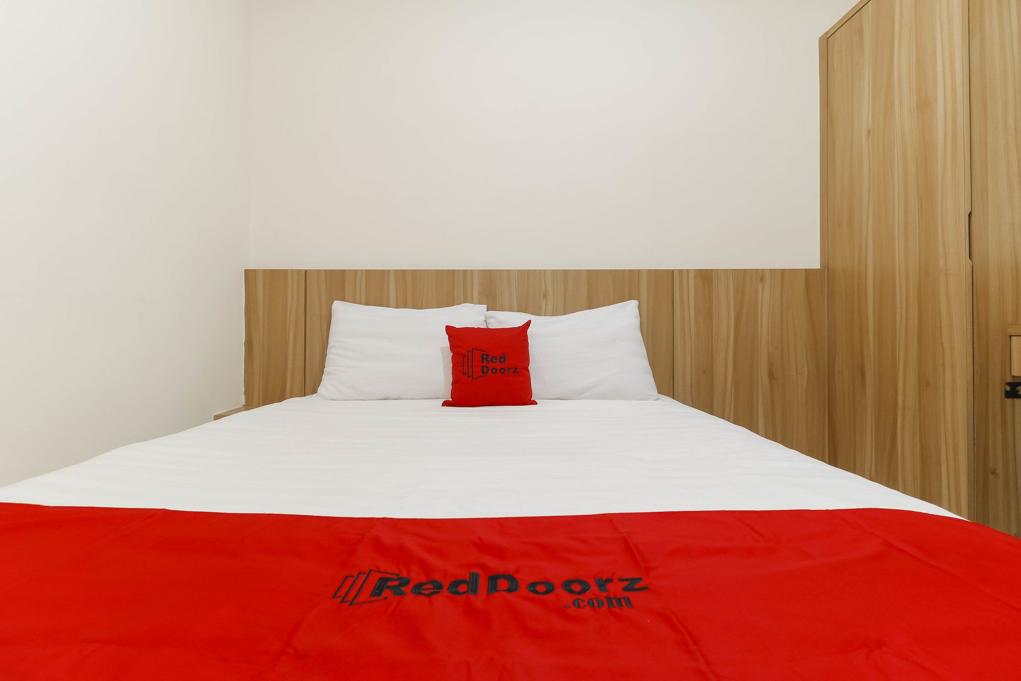 Фото RedDoorz @ Nagoya Indah