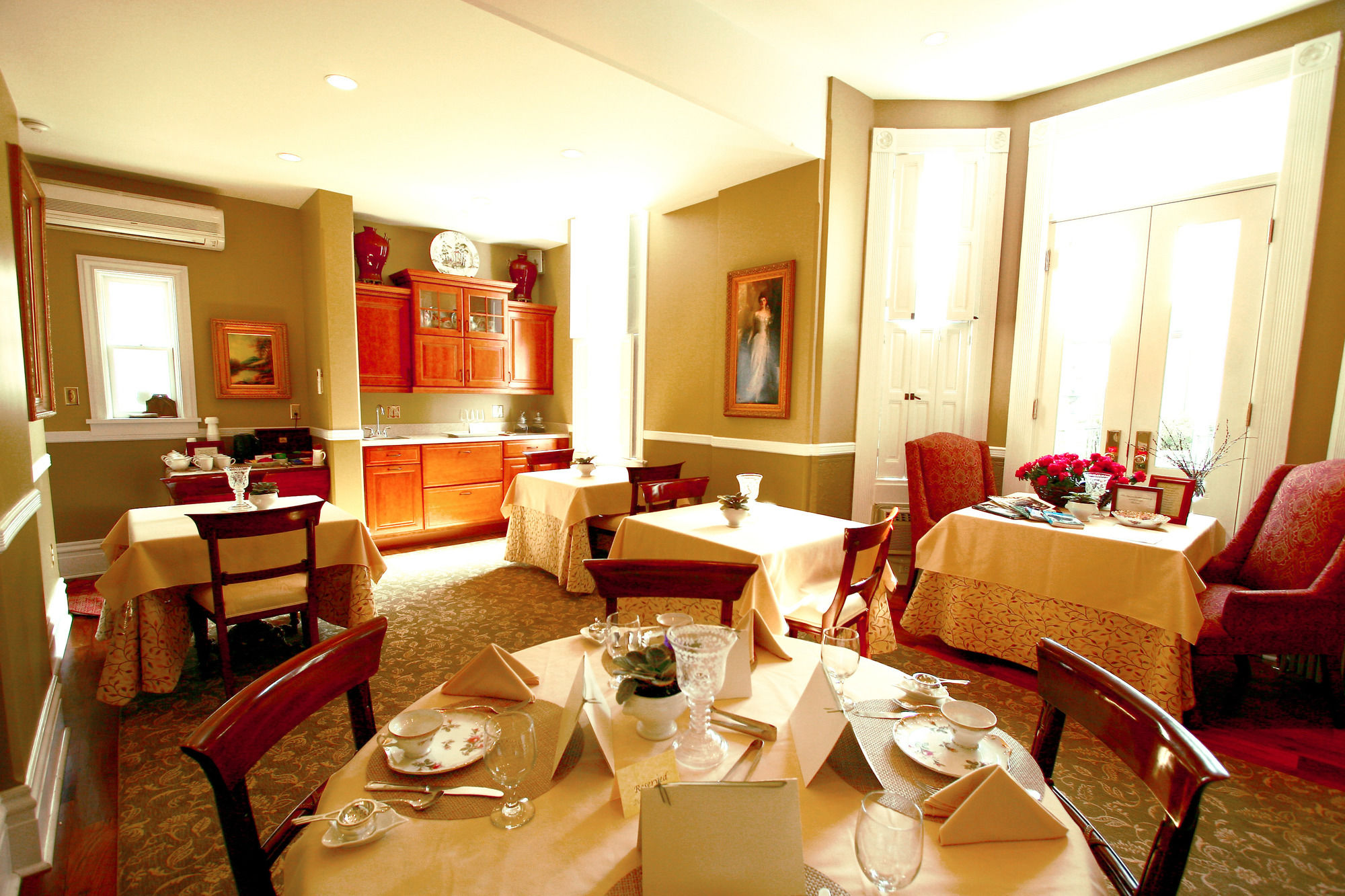 Фото The Inn on Negley