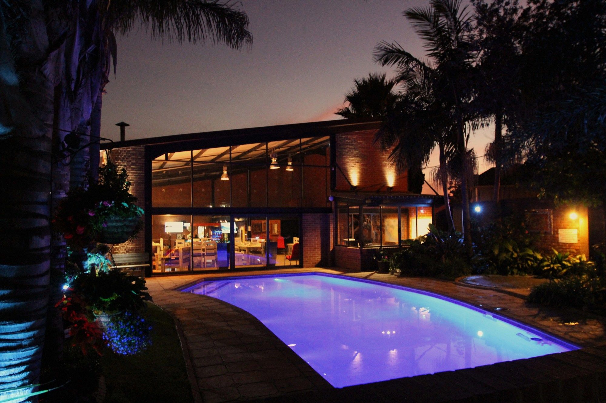 Фото Sunrock Guesthouse