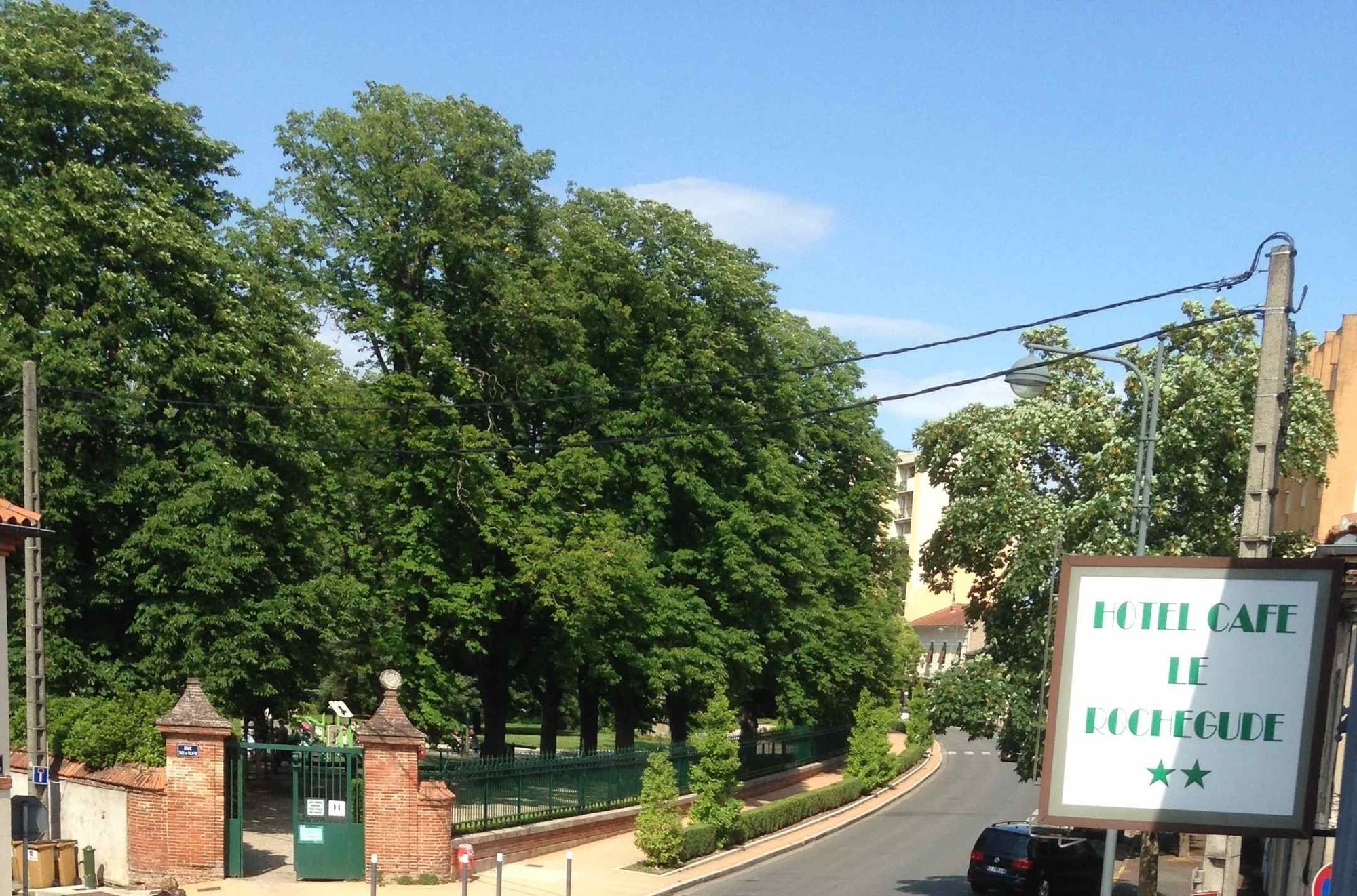 Фото отеля 3