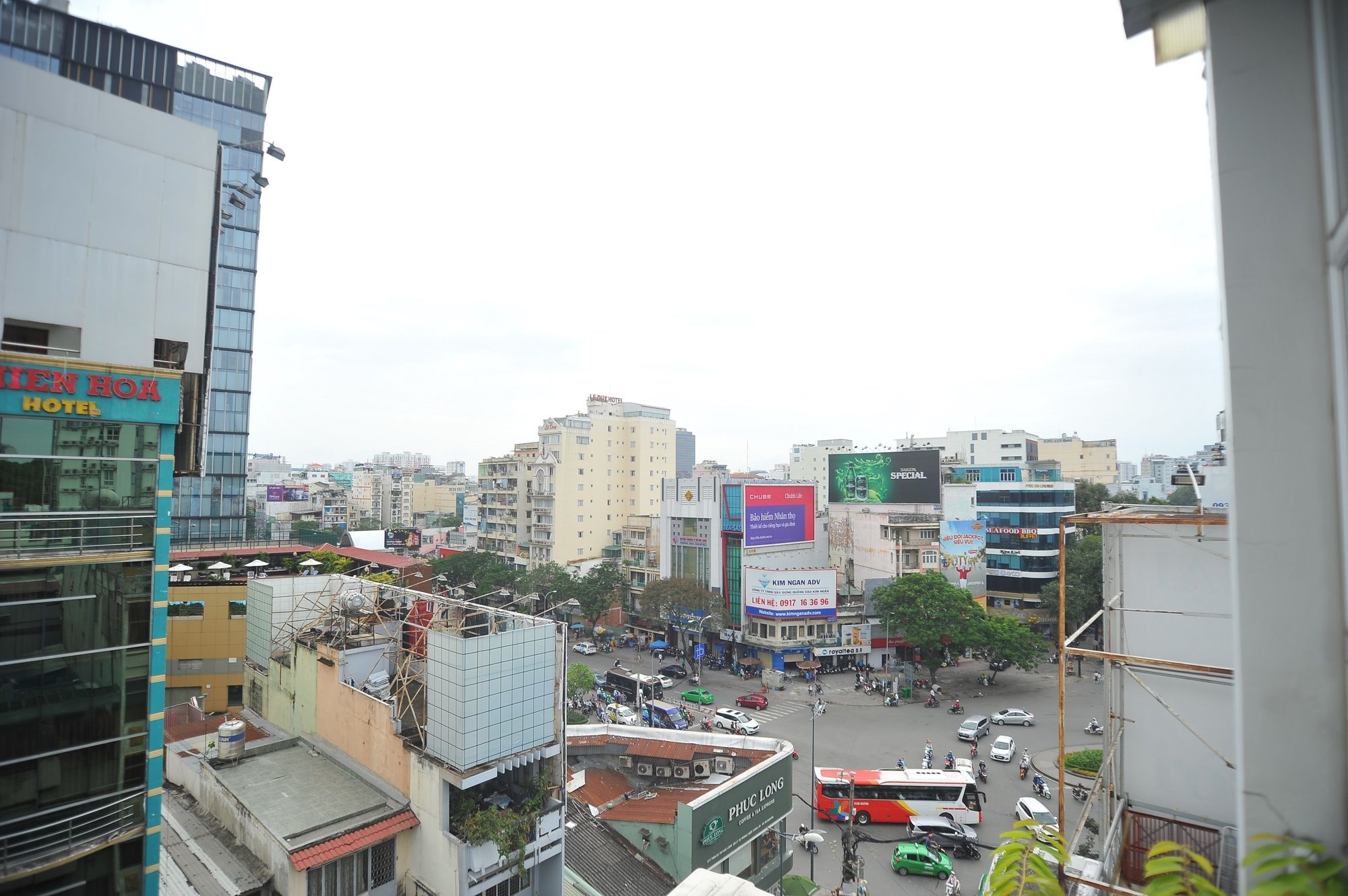 Фото Holiday Hotel