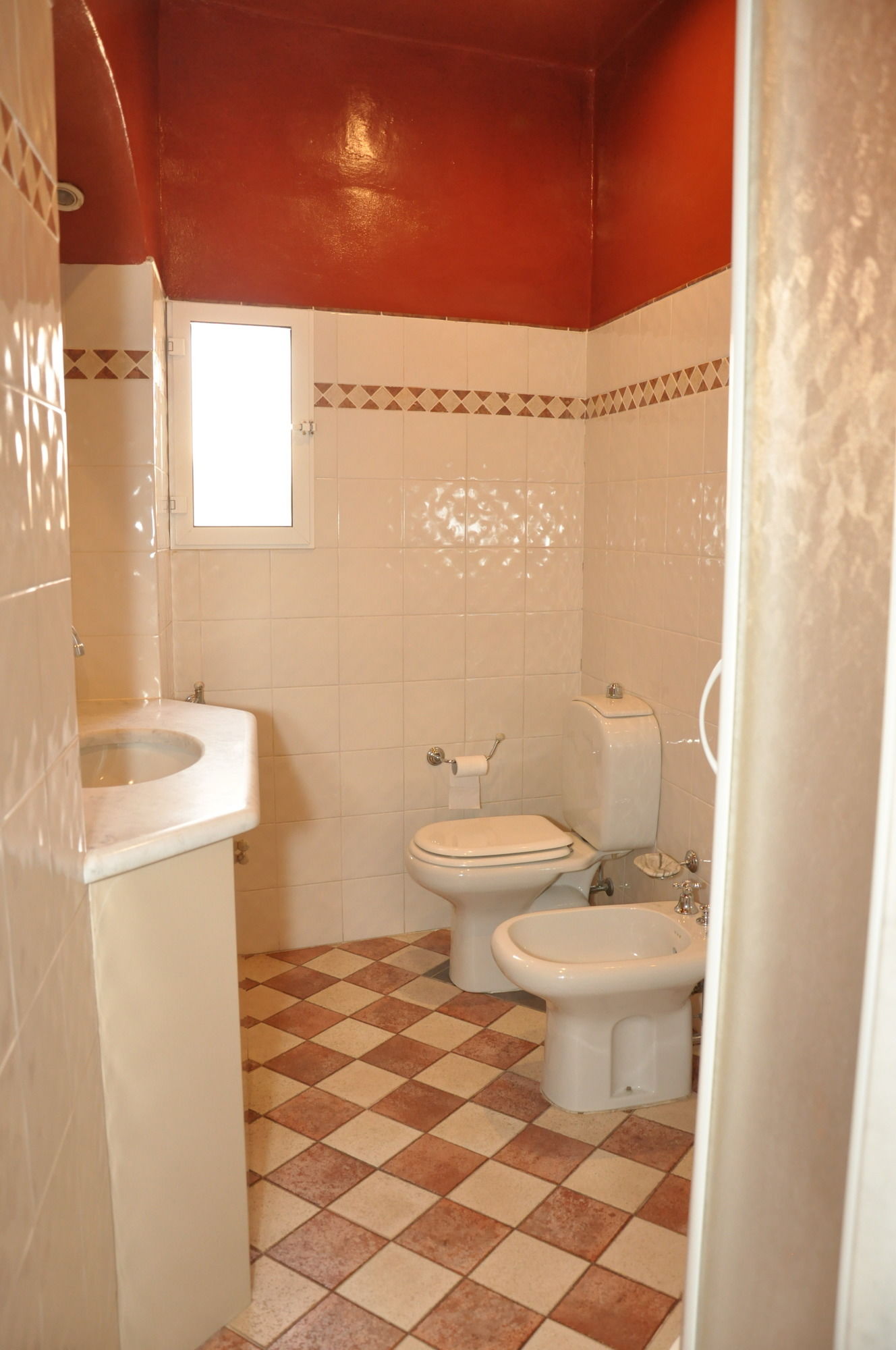 Фото At Home Bed and Breakfast