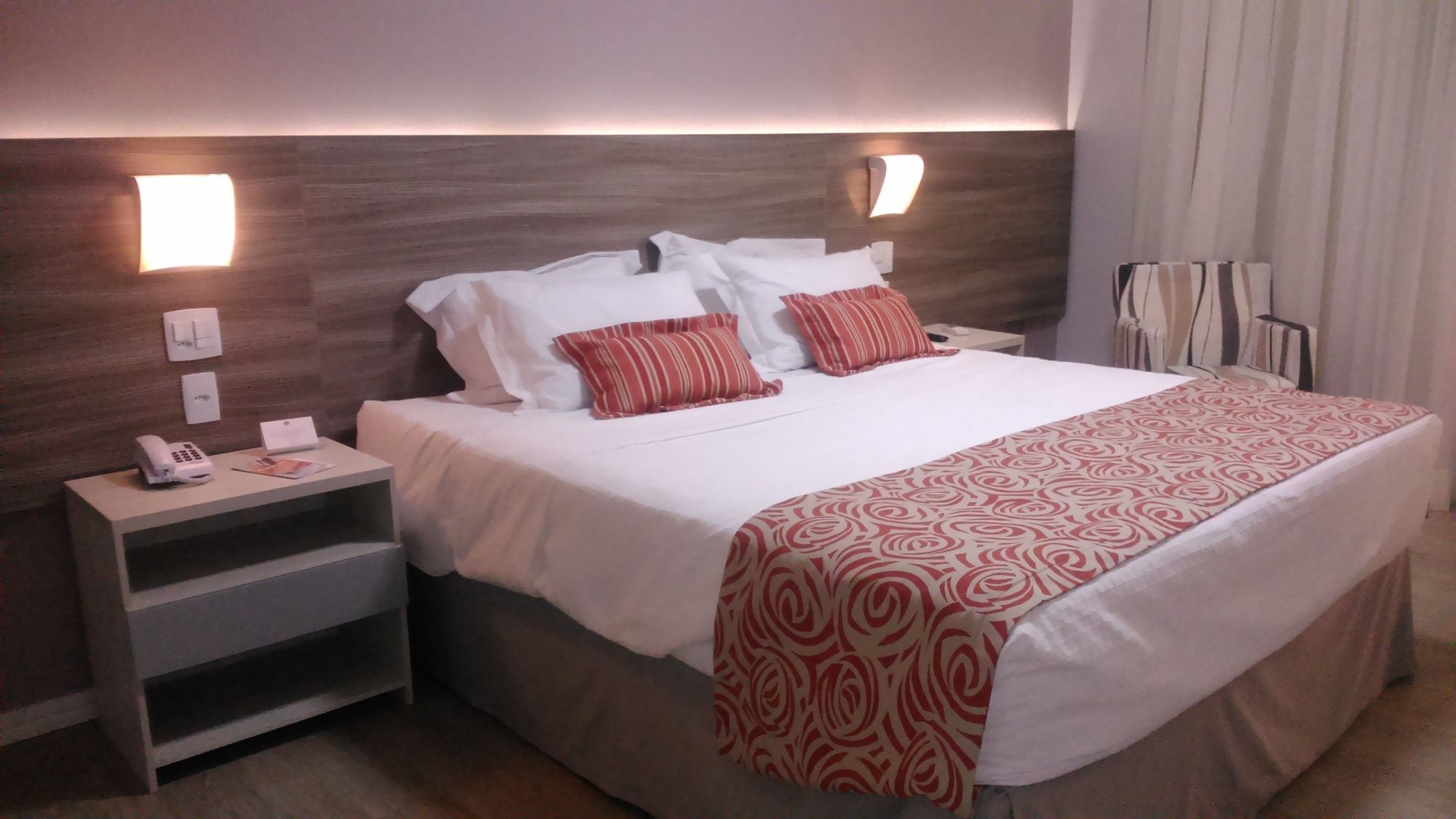 Фото IT Itabira Hotel