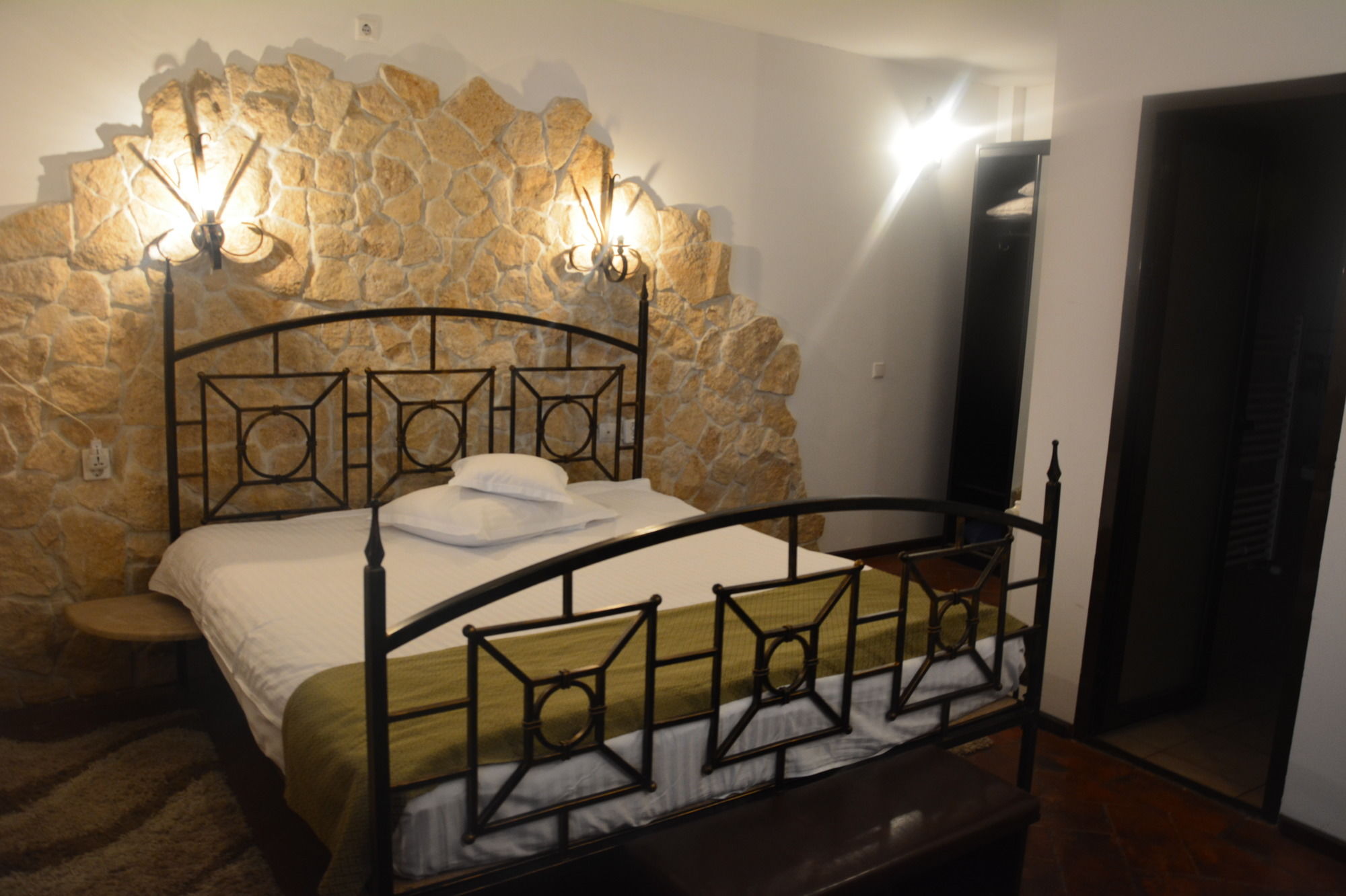 Фото Hotel Hanul Fullton