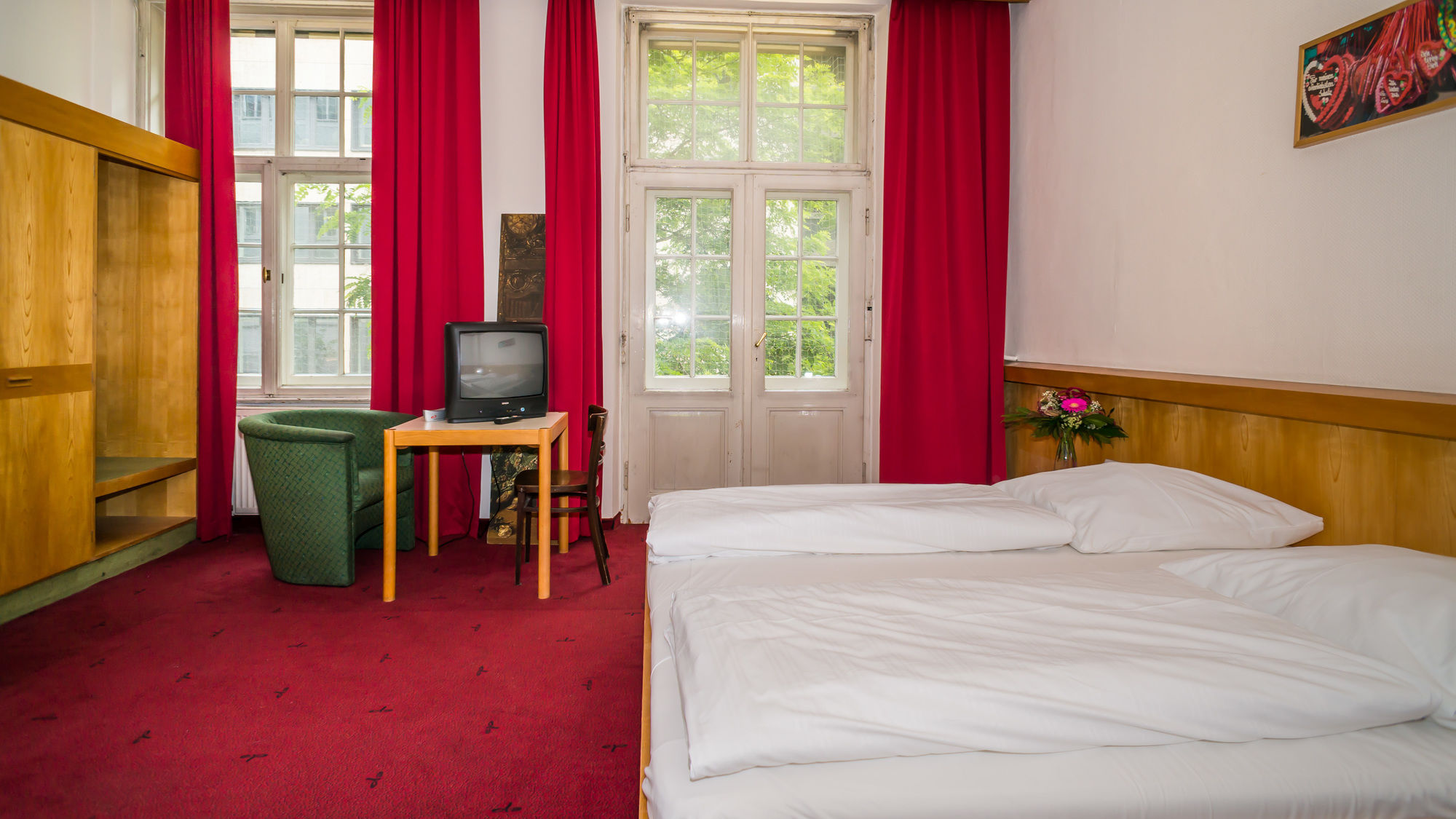 Фото Smart Stay Hotel Station